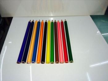 12 Iron Colored Pencils details Picture