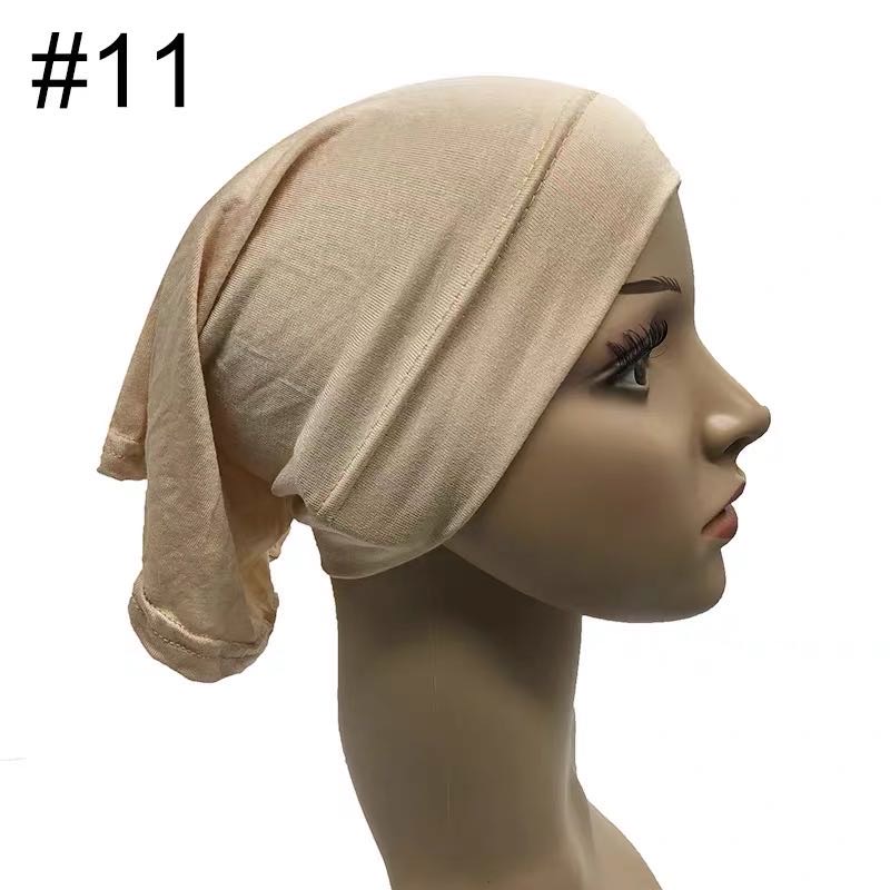 Arabian headscarves for women are versatile and popular among Muslims