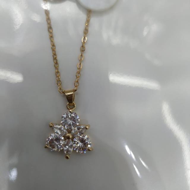 铜质镶嵌锆石花型吊坠贝壳圆环双层项链圆环贝壳耳环套装产品图