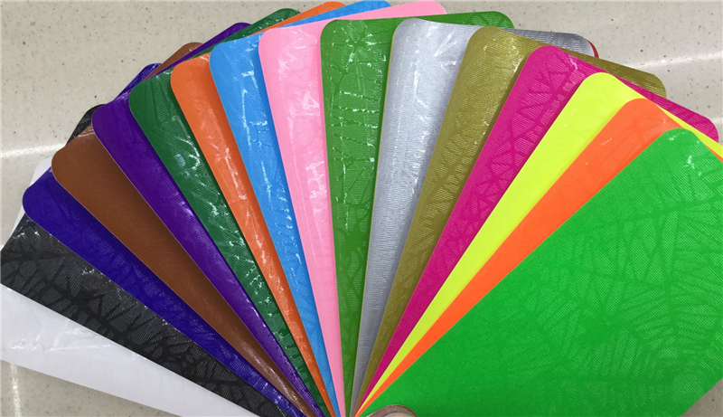 The wrapping paper gift packaging is bright in color and available in multiple colors at an affordable price