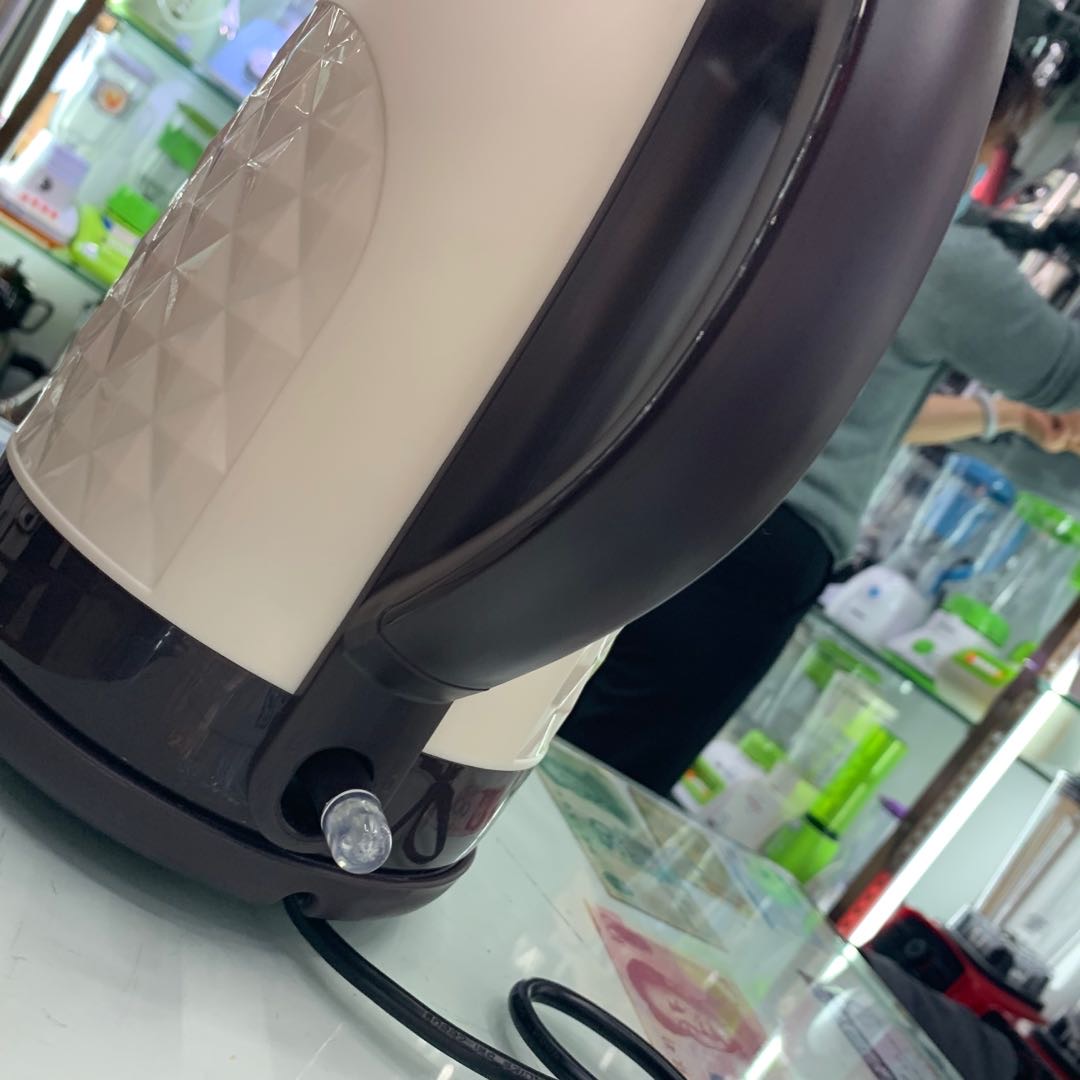 White and brown textured kettle for household use Specification image