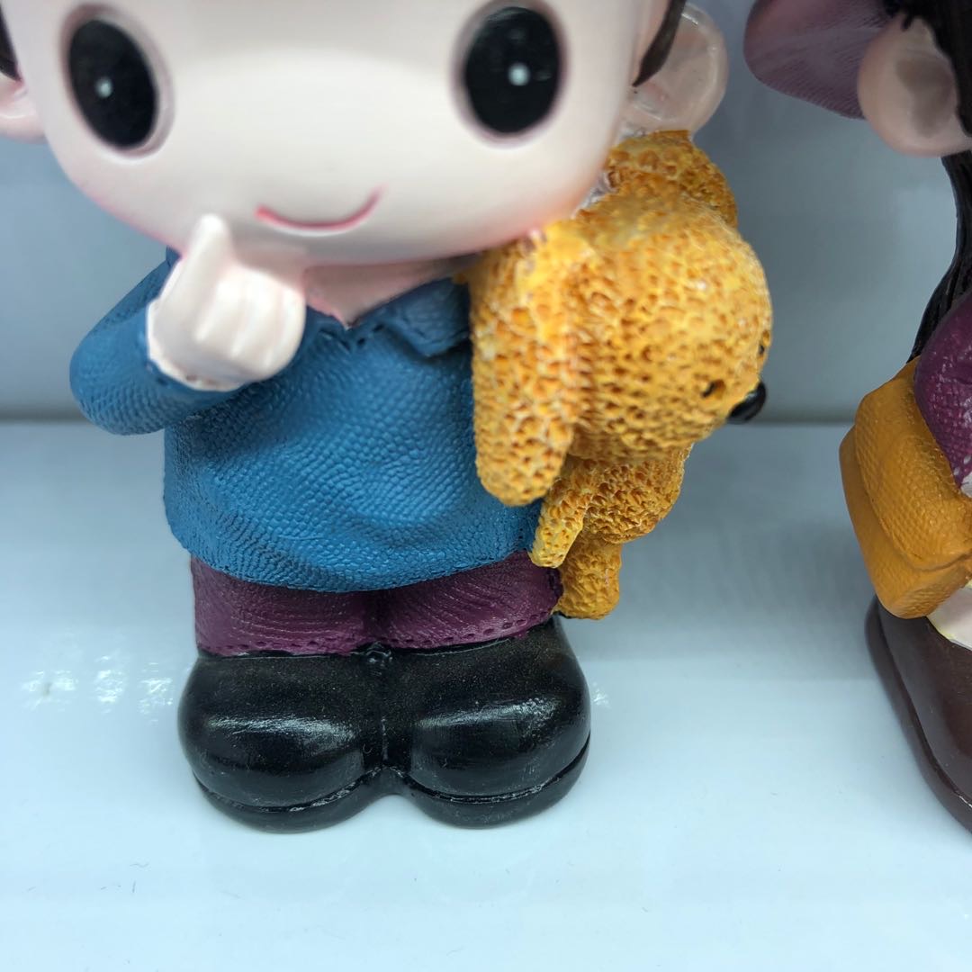 抱小熊树脂娃娃工艺品摆件家居装饰摆件产品图