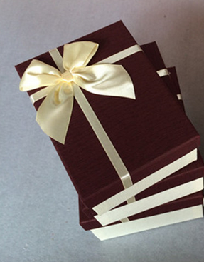 礼品盒长方形时尚礼物包装盒巧克力礼盒产品图