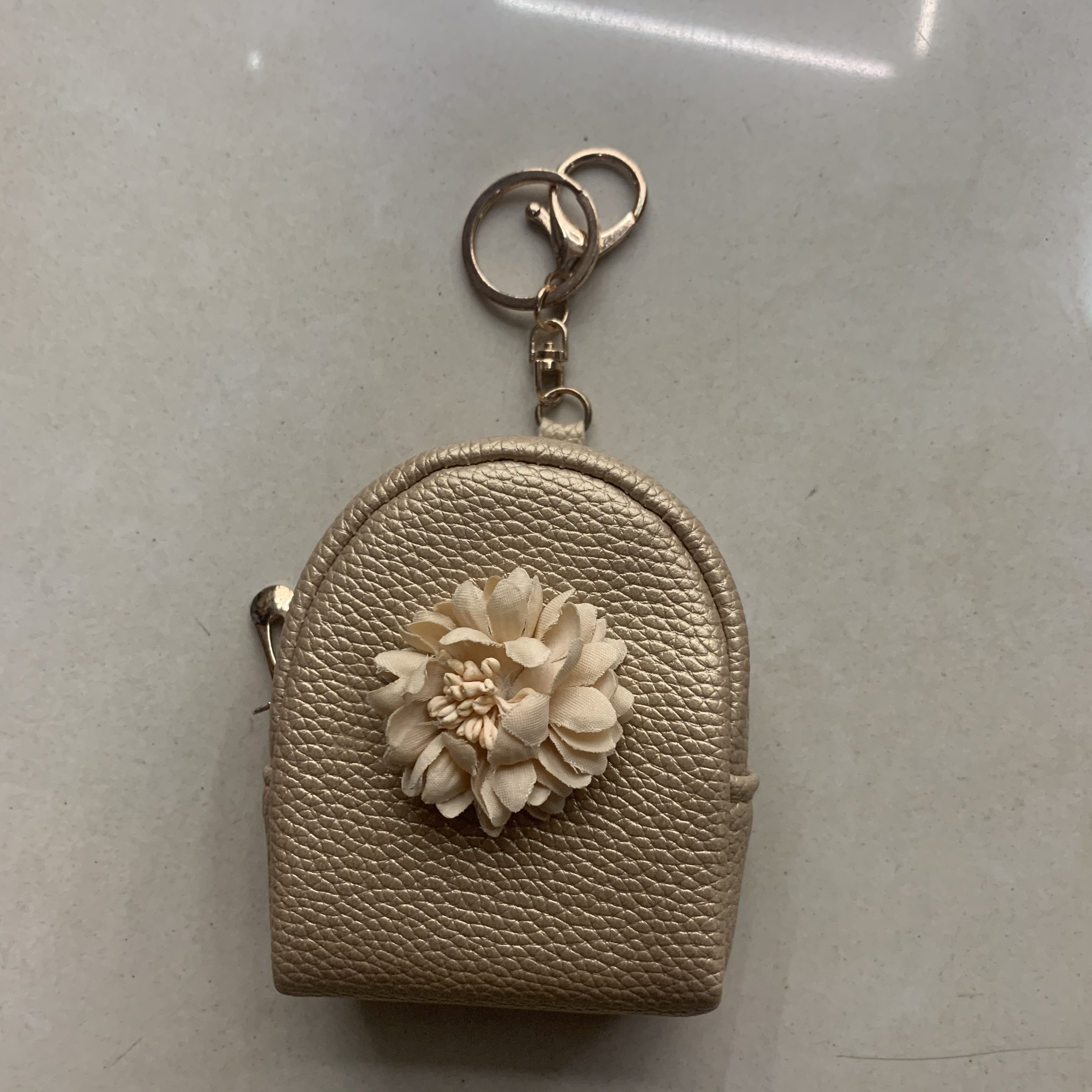 花朵迷你卡通零钱包儿童创意小钱包耳机数据线收纳包新款书包