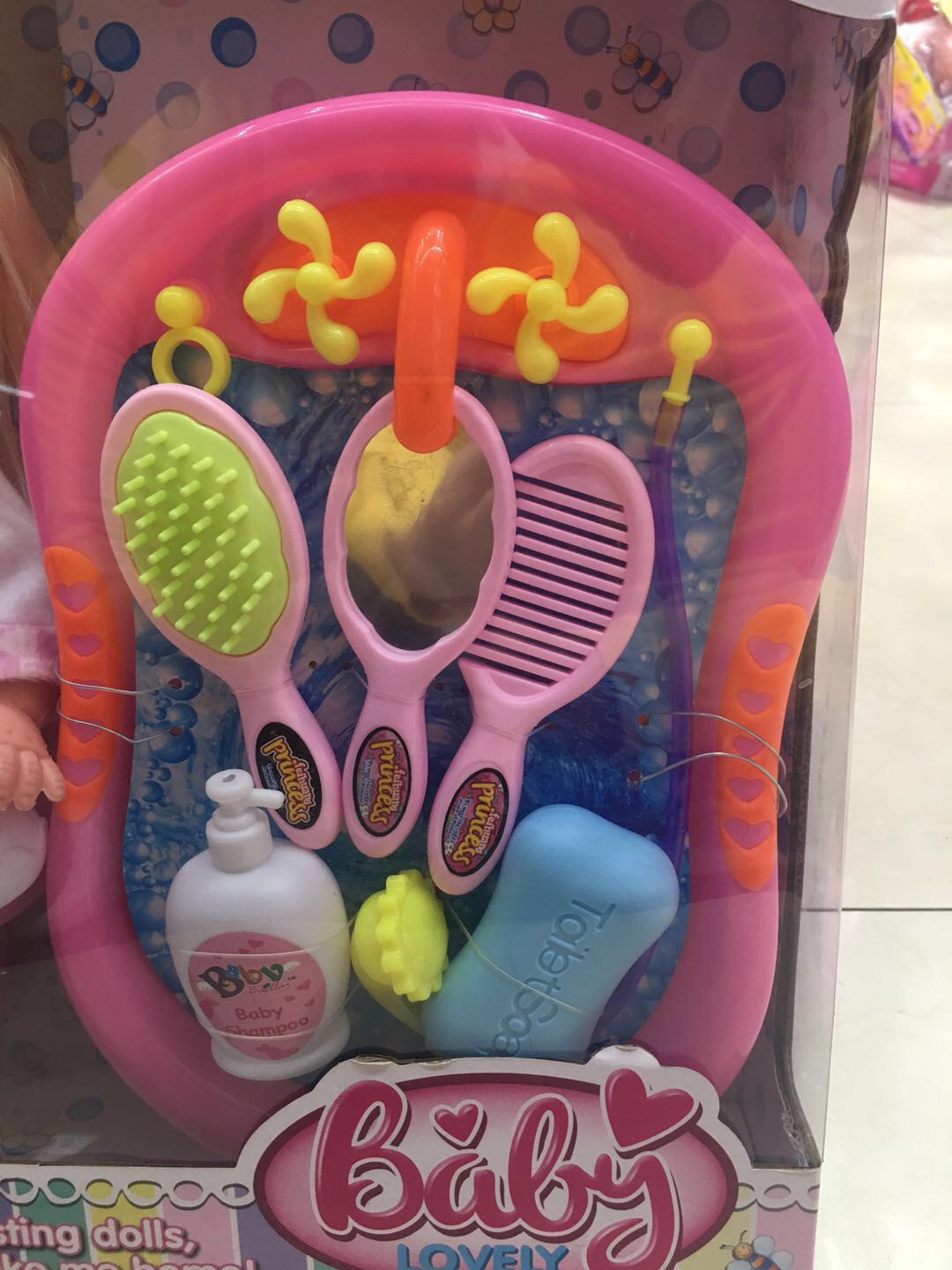 Yiwu Selection children toy girl to take a bath dolls drink water urine toy set details Picture