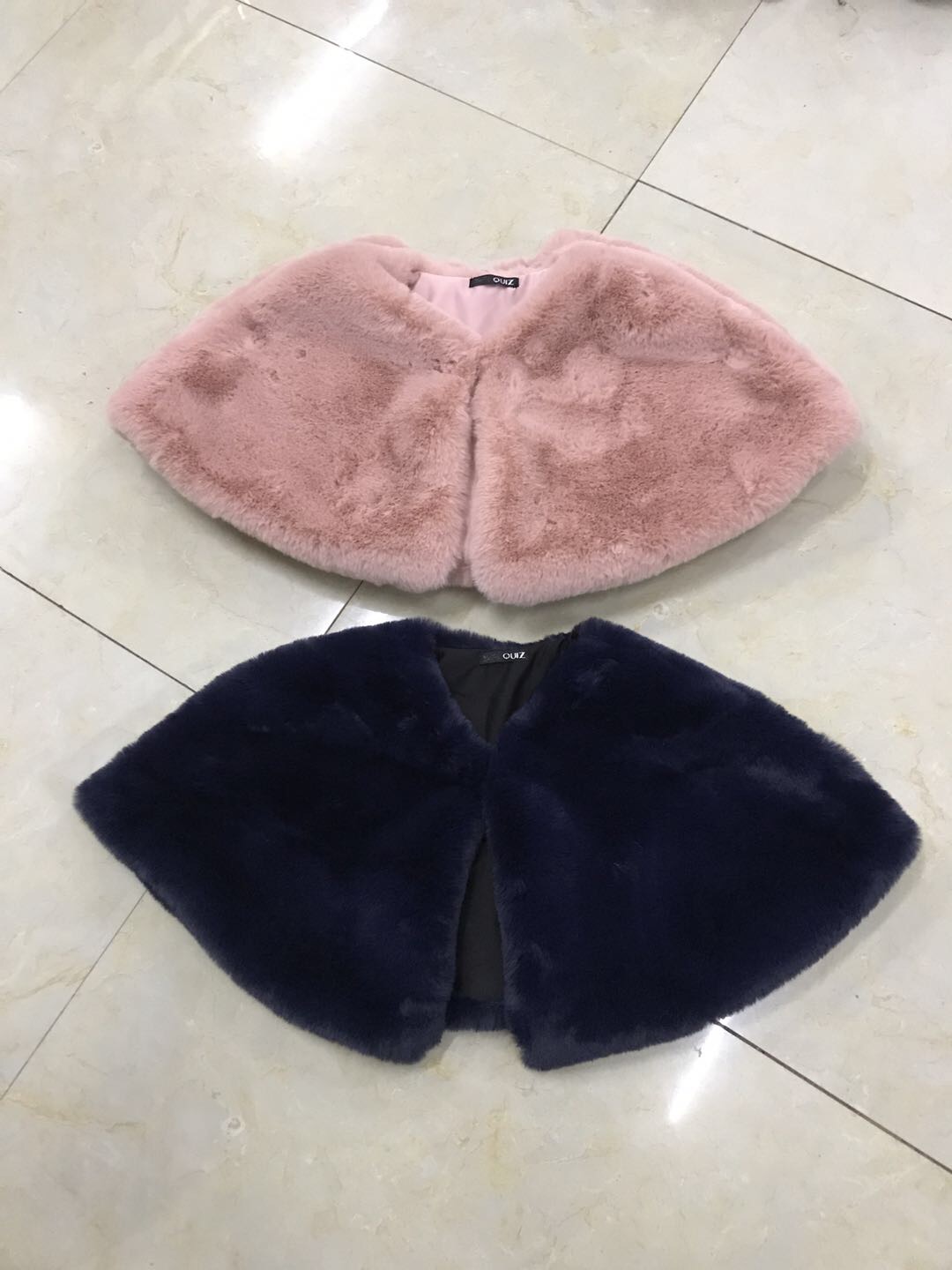 女士保暖时尚潮流百搭仿獭兔毛披肩
