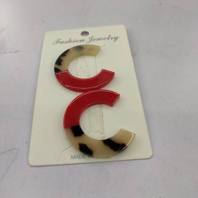 Female Personality Earrings Exaggerated European And American Temperament Earrings Simple Fashion Specification drawing