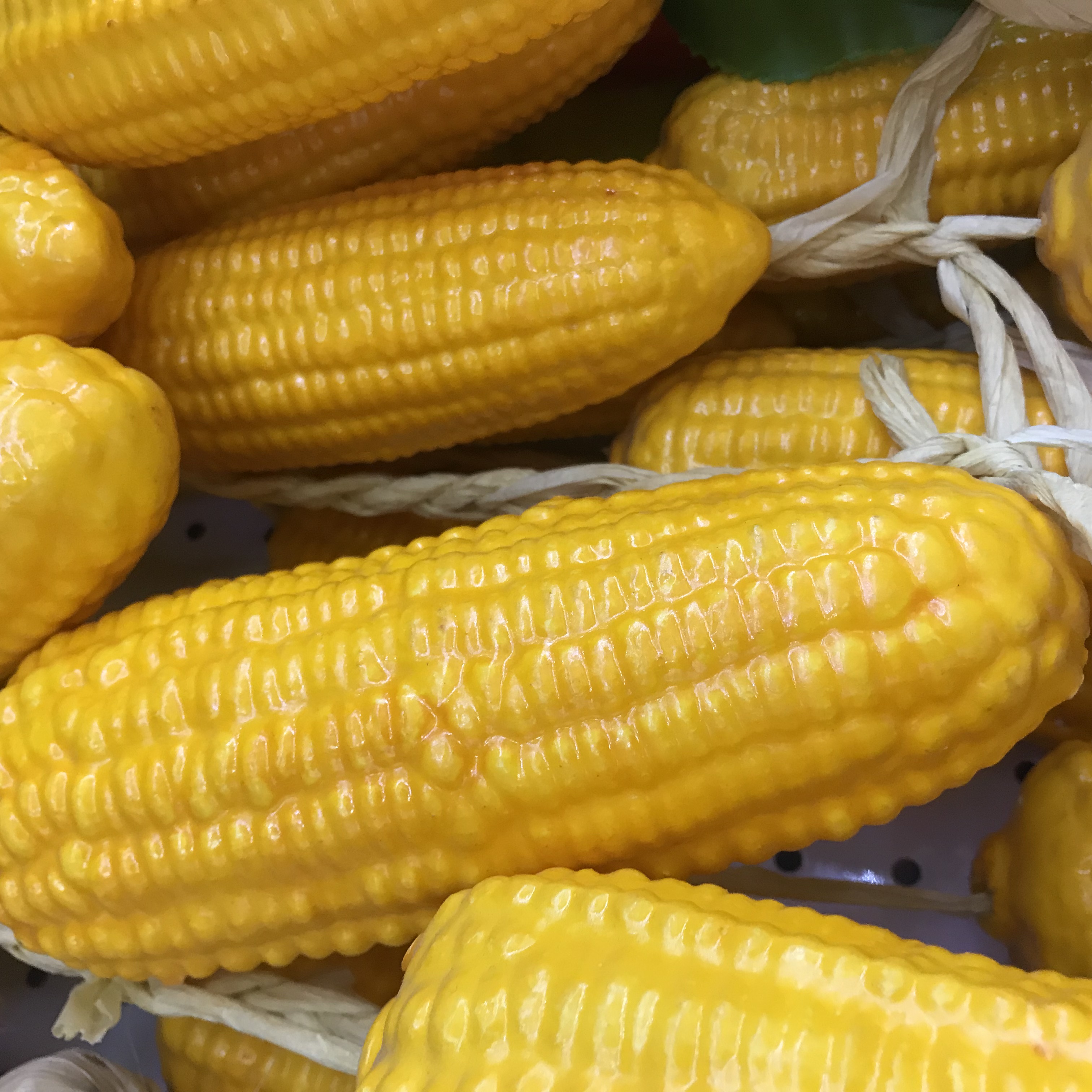 Simulated corn, farm inn decorations, plastic props for kindergartens, vegetable and crop photography, hanging strings Specification image