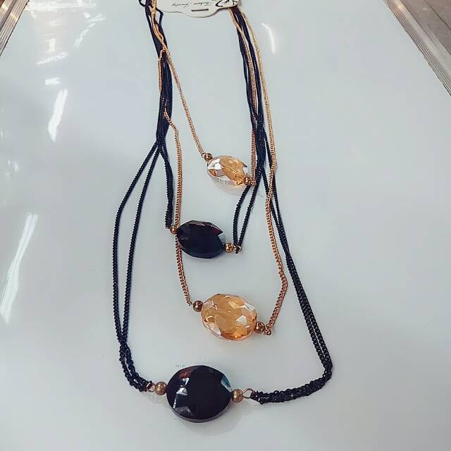 Factory direct sales of two-color glass chain necklaces, neck chains, sweater chains and accessories