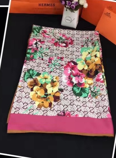 Lightweight silky silk