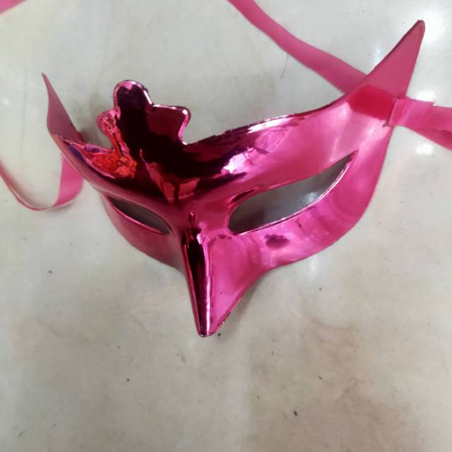 面具/羽毛/彩绘细节图