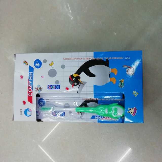 儿童企鹅COZYHH艾丽雅刷业环保材质高品质高密度细软刷毛防滑刷柄刷