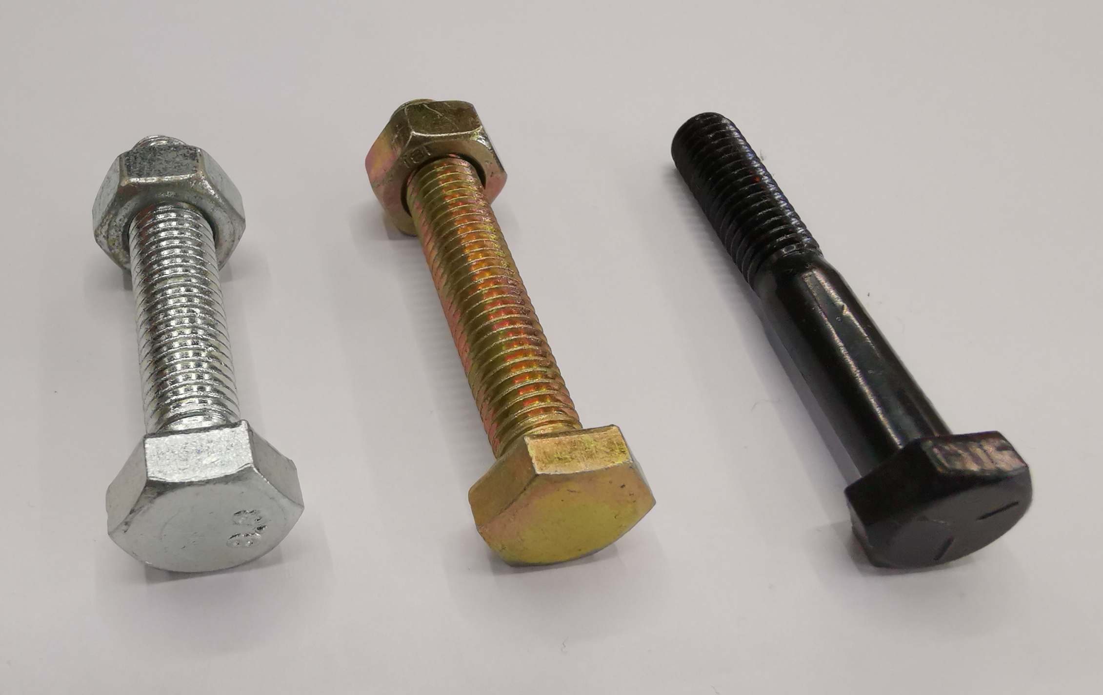 螺栓，六角螺丝，六角螺栓带螺帽，德标DIN931和DIN933细节图