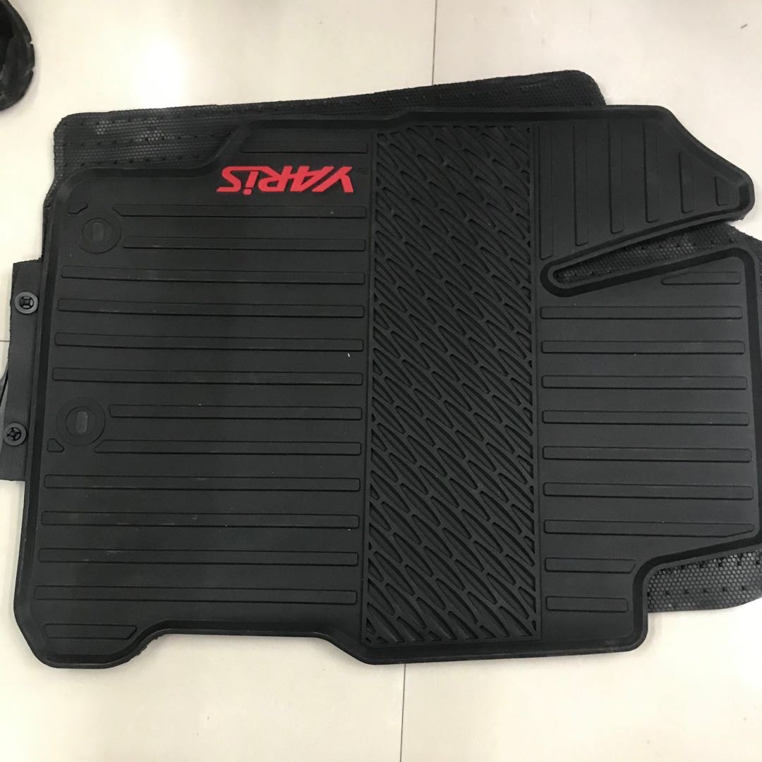Environmentally friendly PVC plastic floor MATS for automobiles, universal waterproof transparent floor MATS for cars, plastic rubber latex floor MATS Specification image