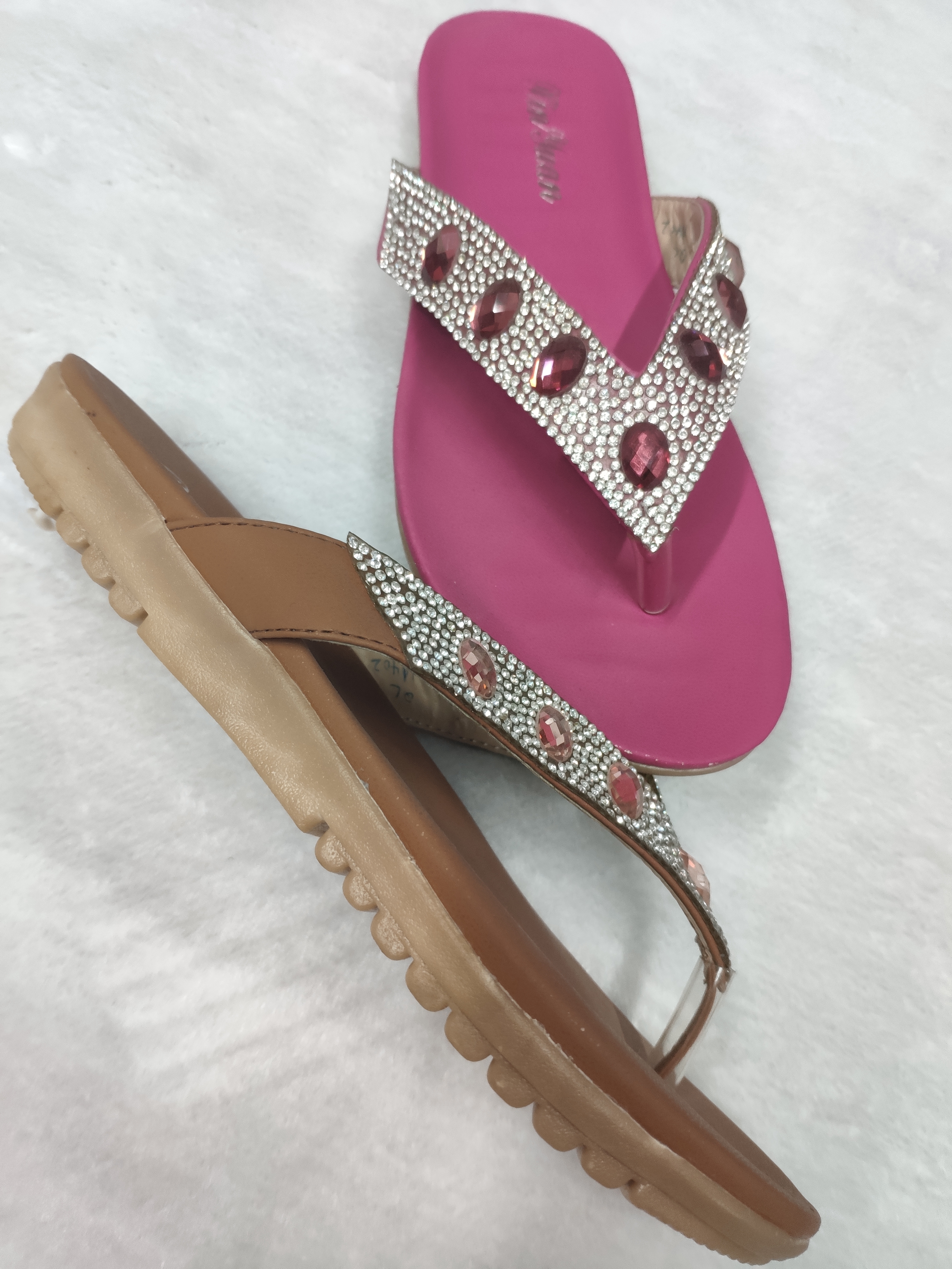Foreign Trade Wholesale Summer Ladies Flip-Flops Color Diamond Rhine-Drill Clamp Foot Flat Slippers Specification drawing
