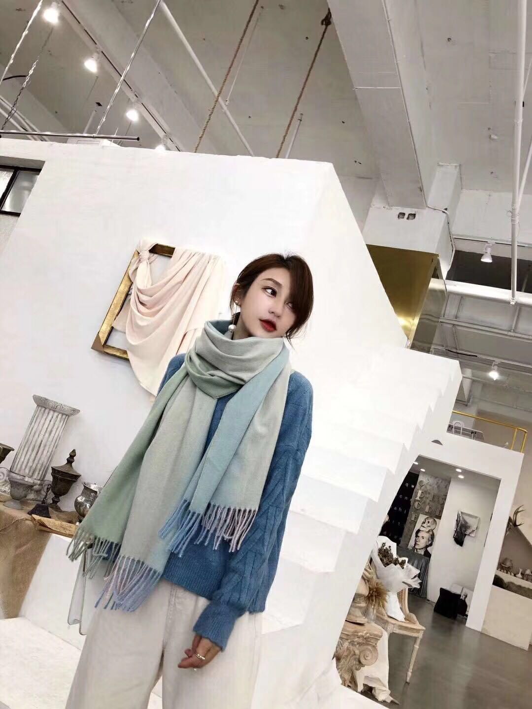 Winter Ladies All Warm Fresh Classic Fringe Gradient Blend Wool Scarf Specification drawing