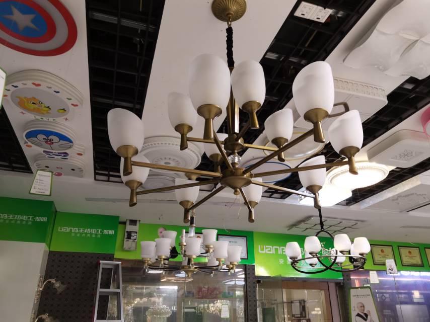 Bronze-colored ironwork lamp, glass lampshade, twelve-head ceiling lamp Specification image