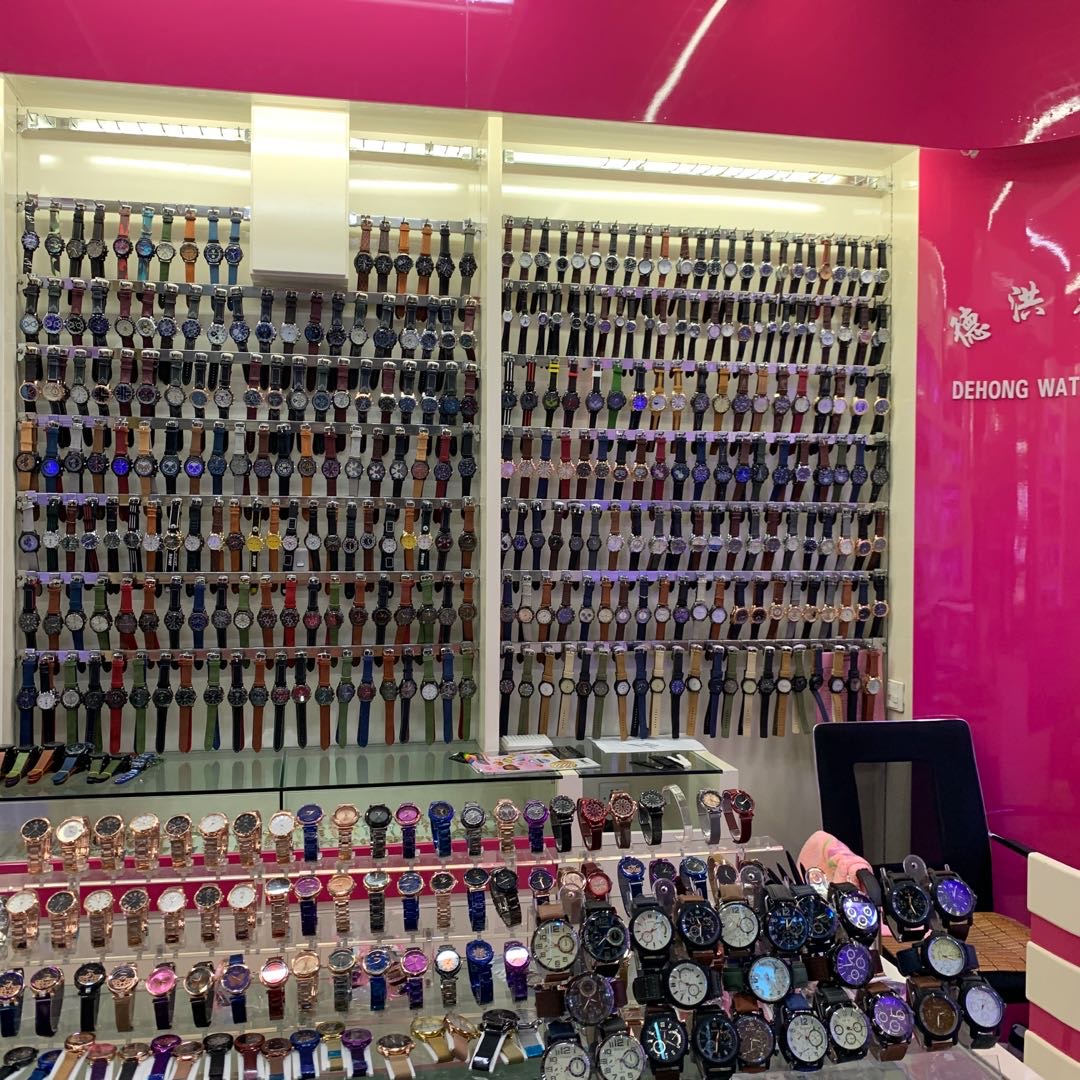 Li Dehong Watch Shop describe pic - 2