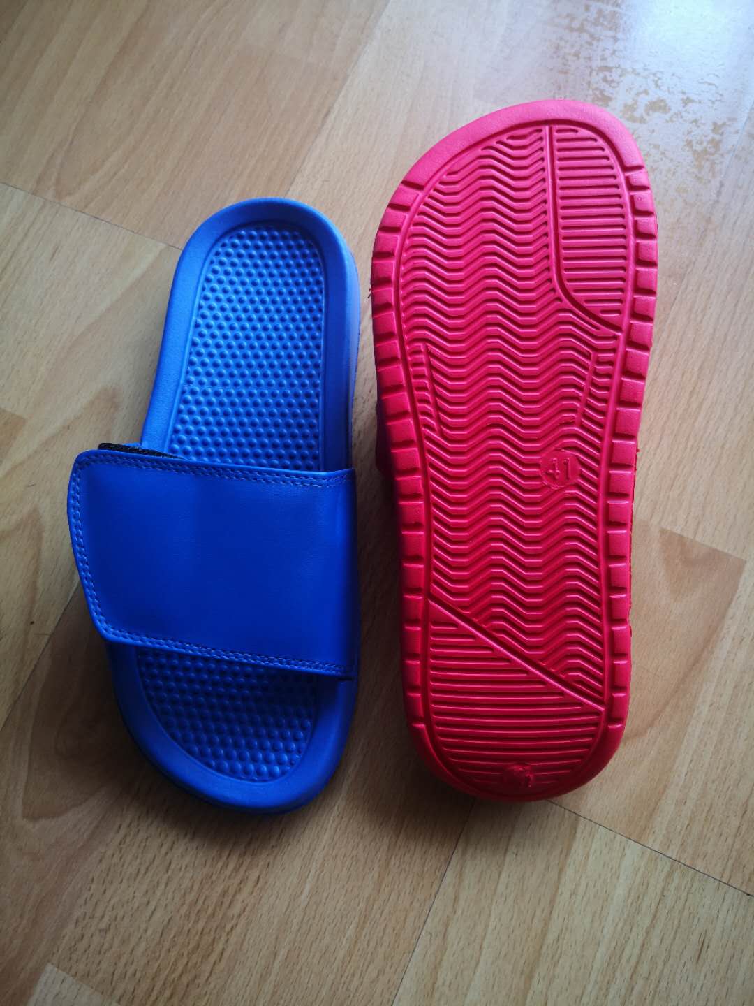 42981-5 one-shoulder slippers details Picture