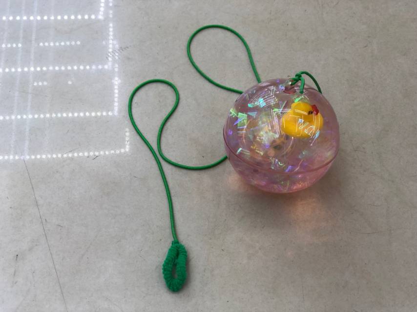 6.5cm内含彩条发光弹力球带绳款TPU材质儿童玩具 Specification image