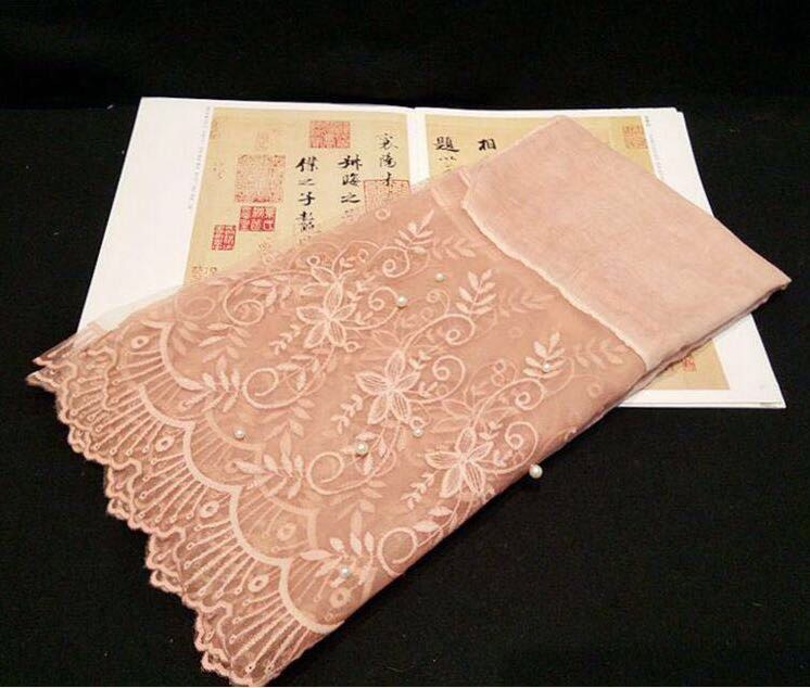 棉麻围民族风女防晒披肩蕾丝钉珠沙滩巾秋冬保暖穆斯林头巾细节图