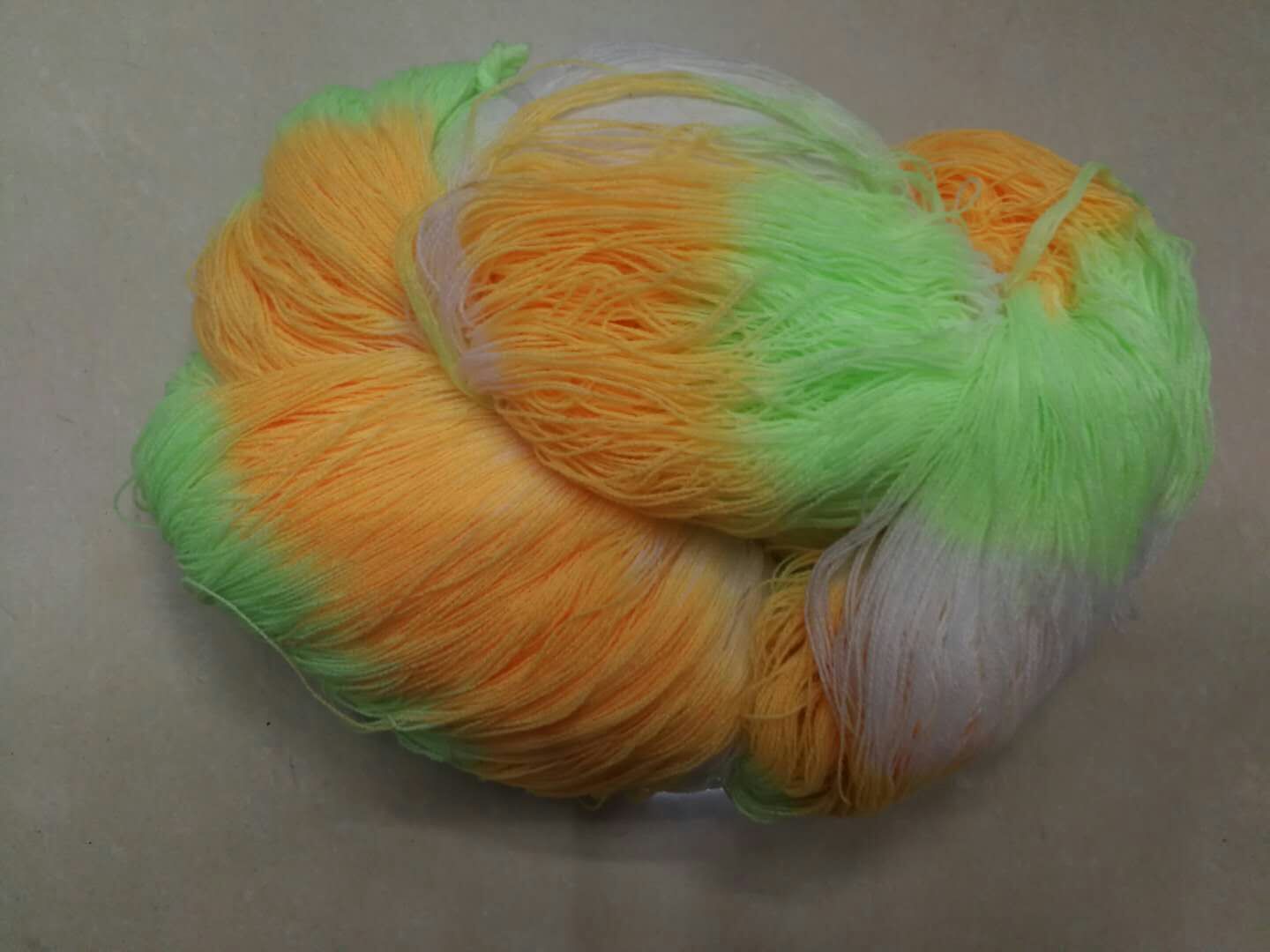 Wholesale of single strands of household woolen yarn for clothing, acrylic yarn Specification image