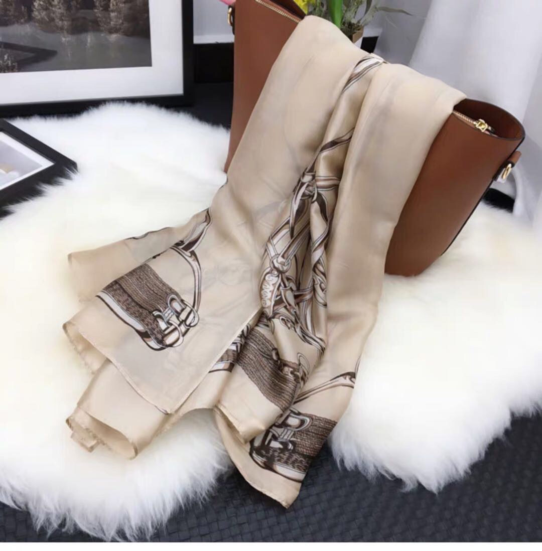 Women's Fashion Korean Retro Printed Chiffon Scarf Scarf Shawl details Picture