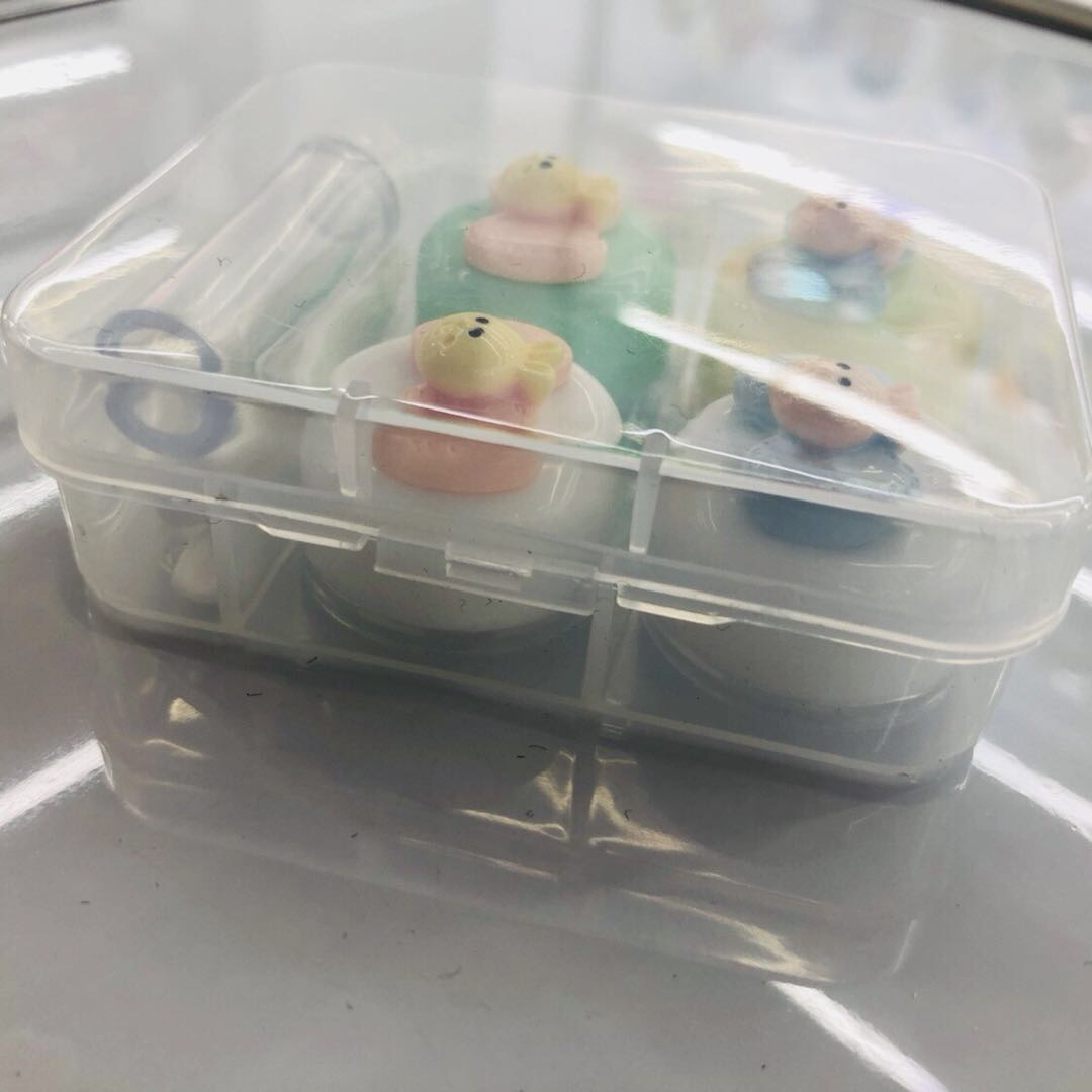 Cute cartoon and simple contact lens case, myopia companion storage and care box details Picture
