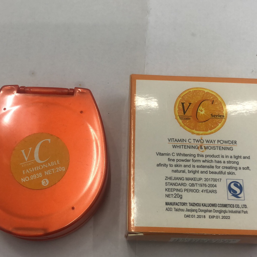 Before and after using Silky Clear Powder