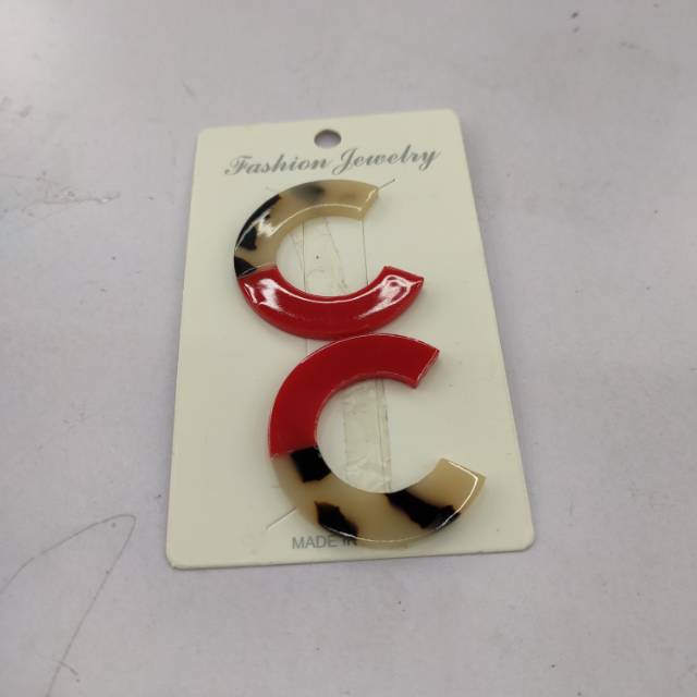Female Personality Earrings Exaggerated European And American Temperament Earrings Simple Fashion
