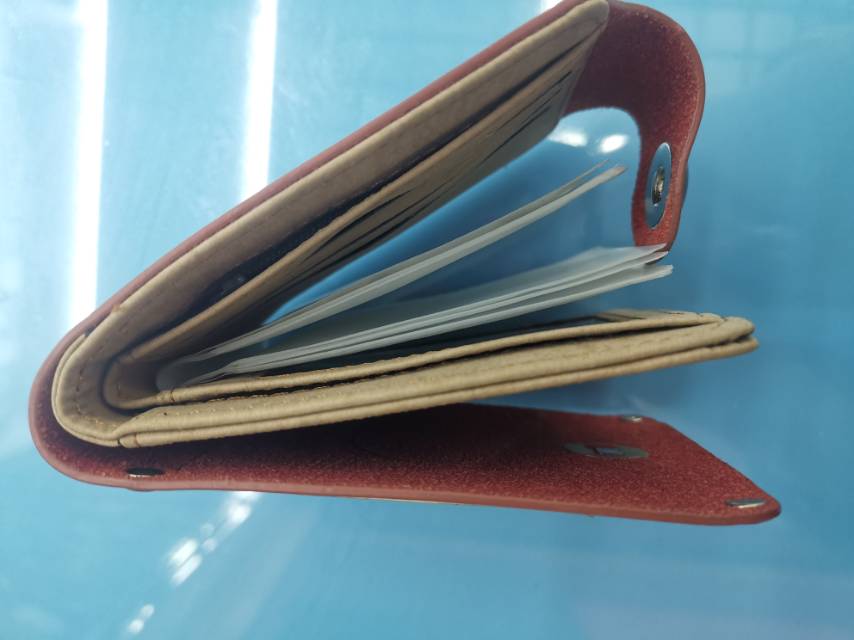 Fashionable men's short wallet, small, ultra-thin, foldable soft leather multi-functional card case details Picture