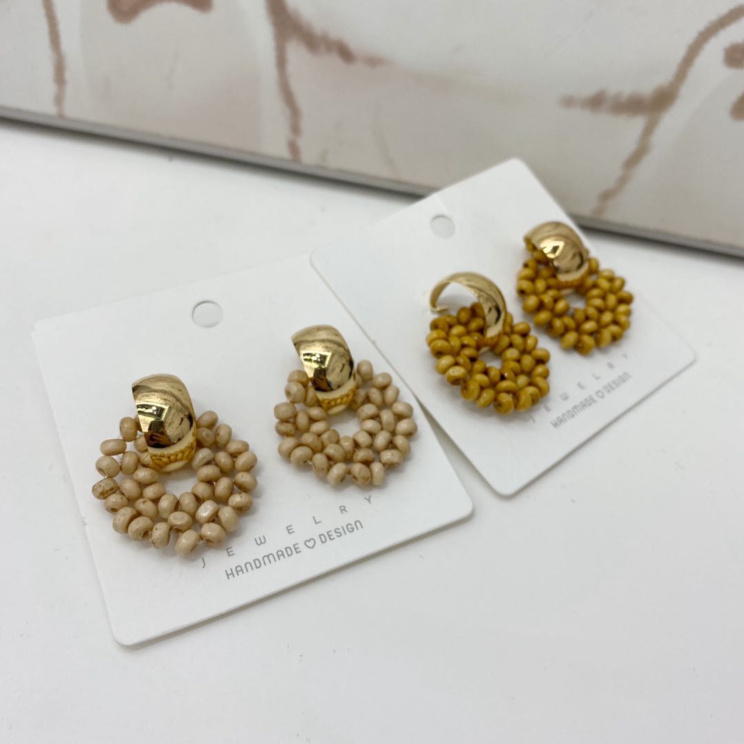 New Korean forest-style earrings, anti-allergy accessories, acrylic simple and versatile stud earrings Specification image