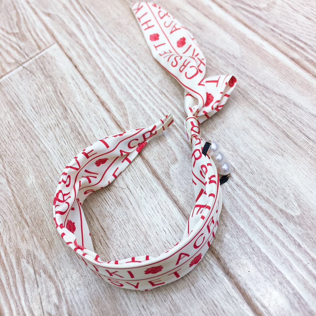 Original handcrafted chiffon vacation letter pearl headband Korean version series, exquisite piggy girl's must-have versatile accessory details Picture