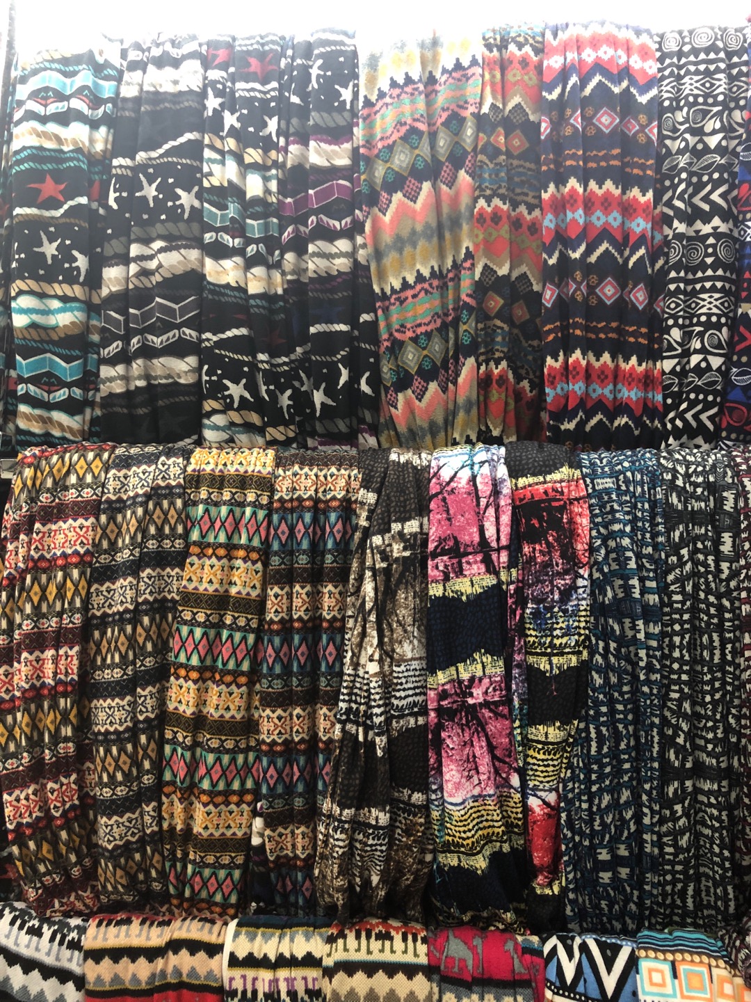 Stylish, Fresh, Soft, Delicate, Floral-Rich Flannel Fabric details Picture