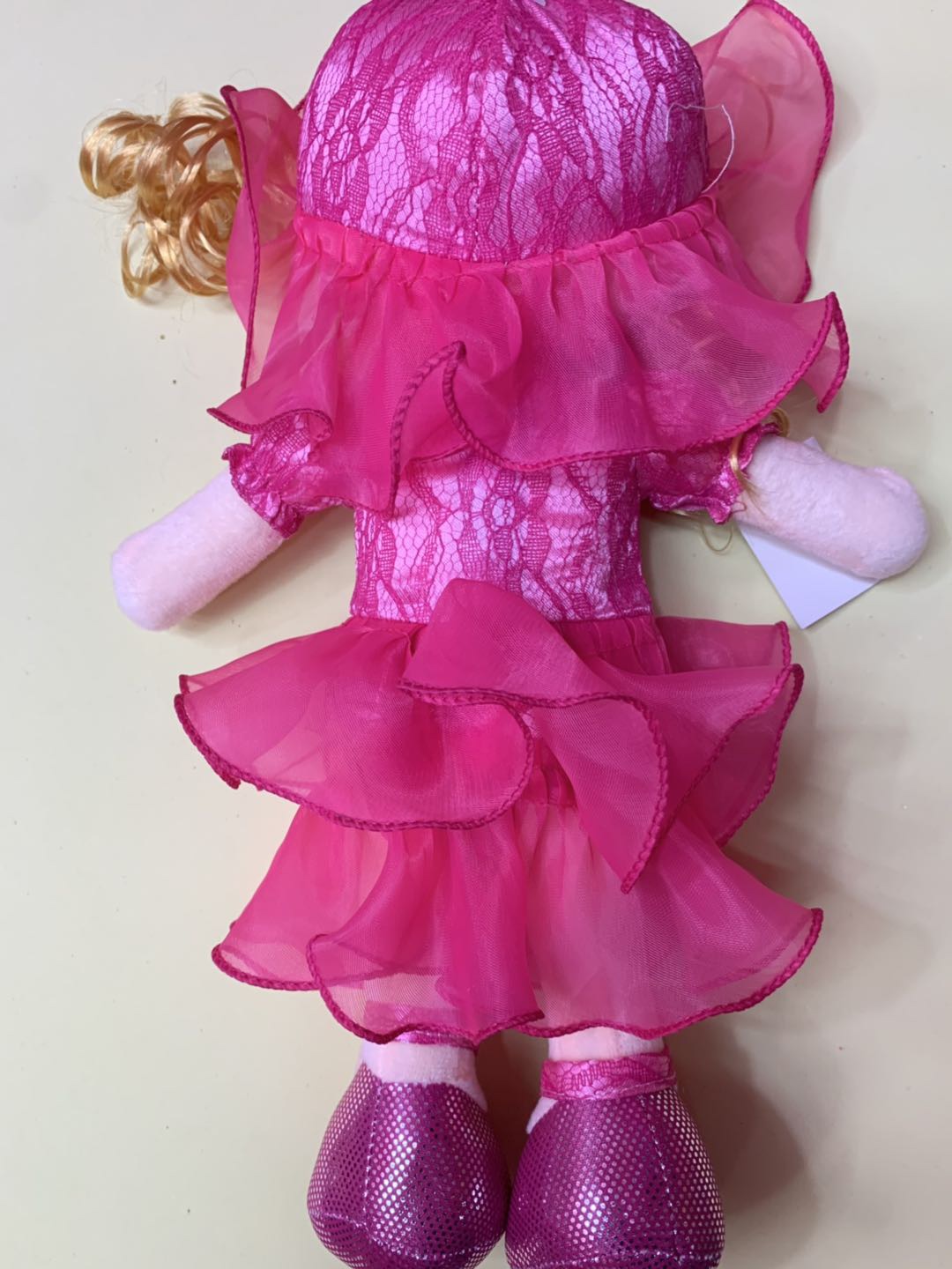 Promotional gifts for children and girls in the advertising campaign of gauze skirts and dolls Specification image