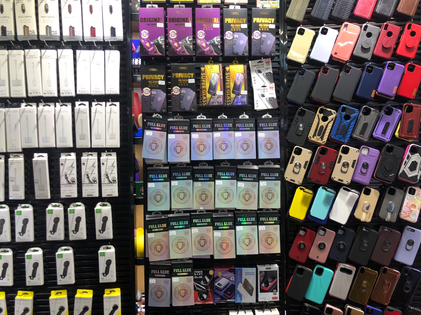 Yixuan Professional Mobile Phone Accessories Store describe pic - 2