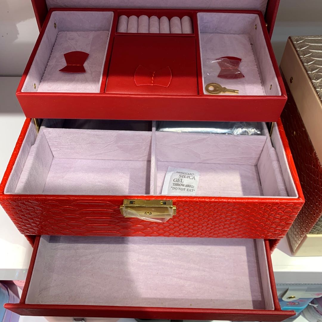 多功能红色小花化妆盒桌面收纳首饰盒产品图
