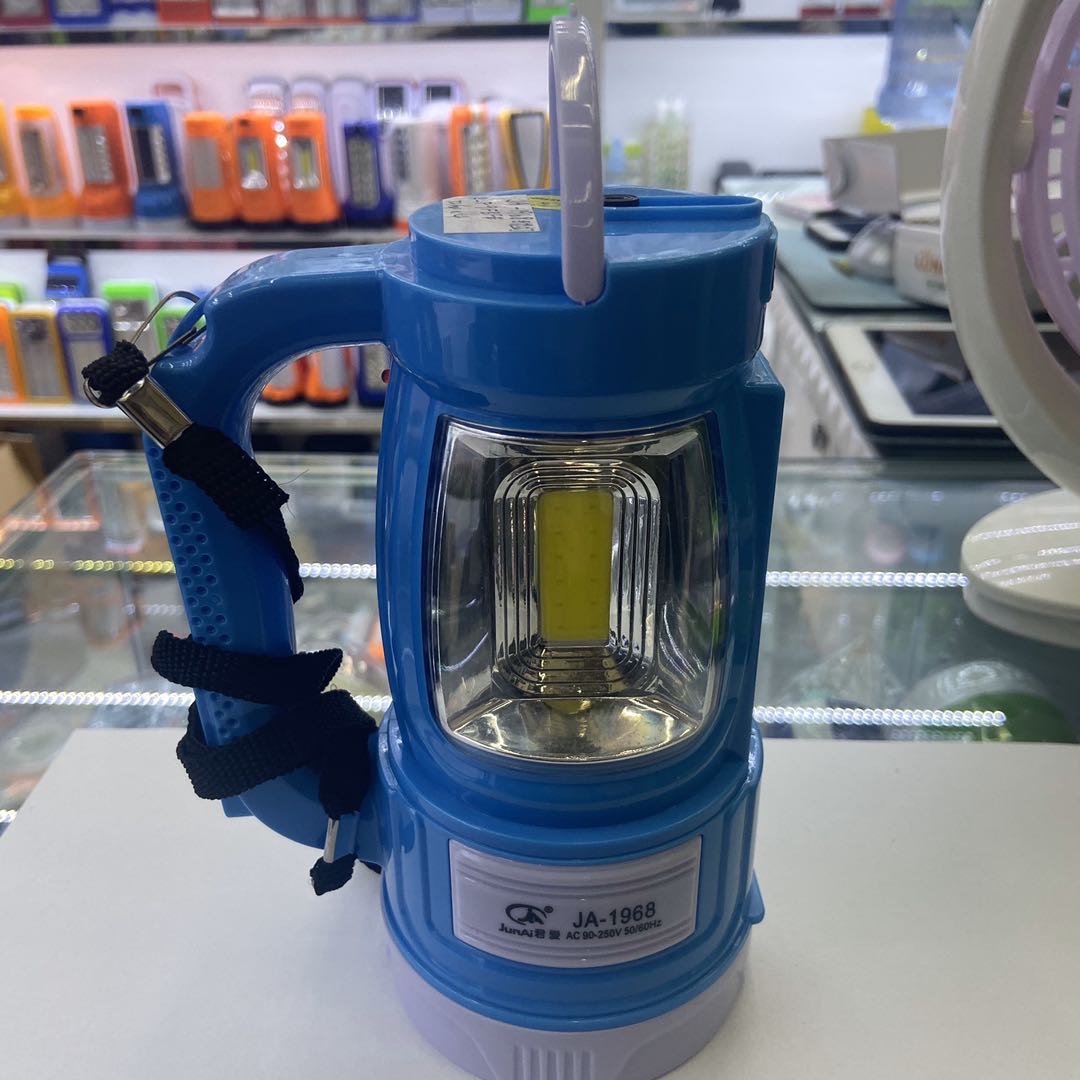 High-intensity flashlight, long-range ultra-bright searchlight, multi-functional outdoor xenon portable large-capacity charging lamp