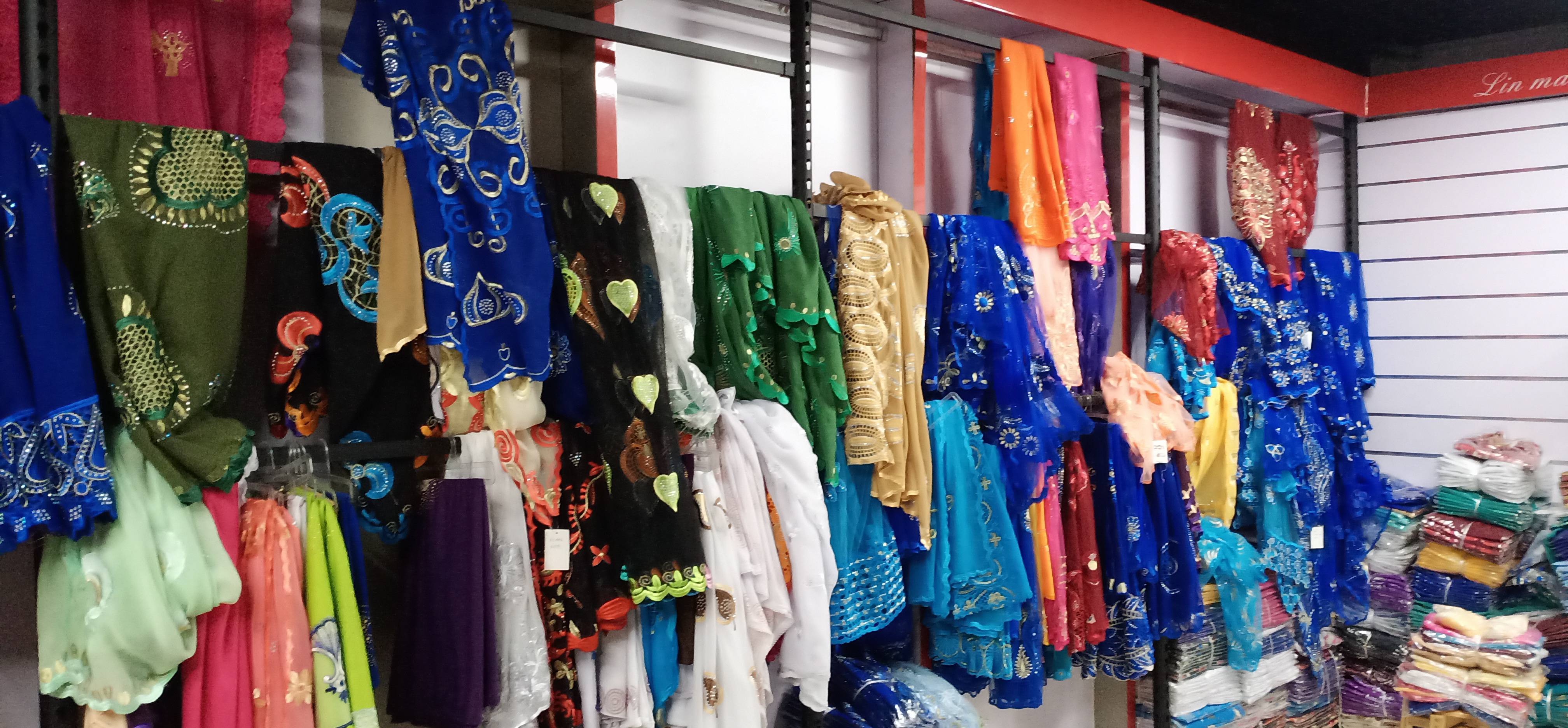 Xiaowei Scarf Shop describe pic - 2