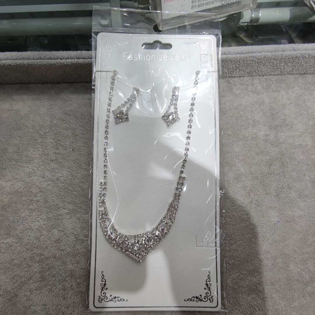 Large crystal necklace Bridal accessory dress trend temperament collars