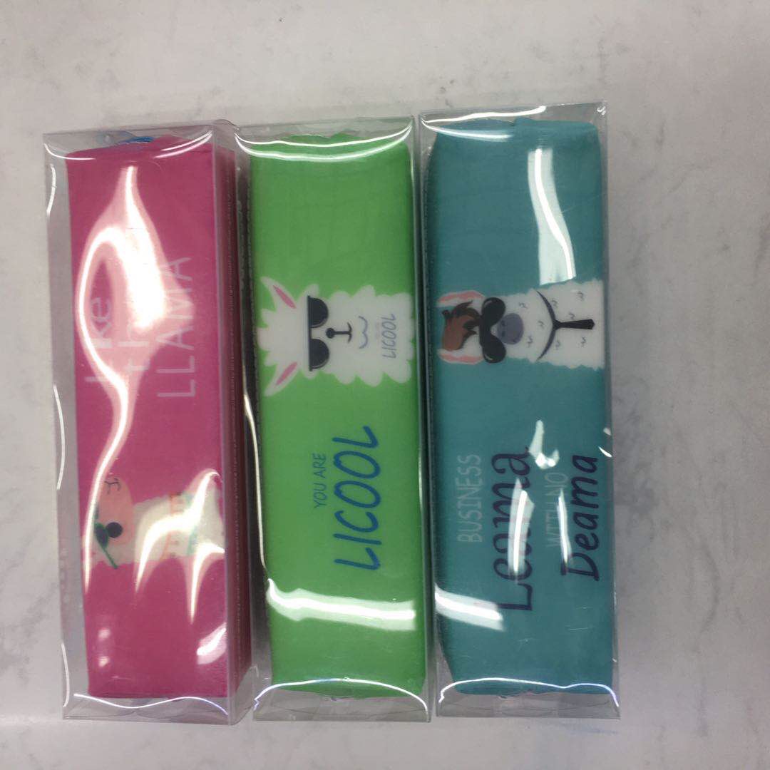 大容量学生用品创意文具收纳女小清新笔盒可爱文具盒