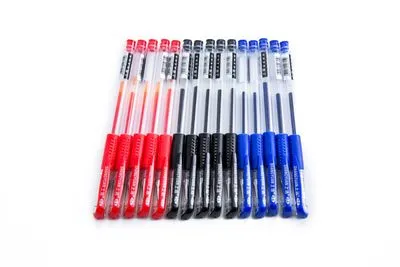 Shanghai Yuan Neutral Pen Large Capacity Pen Black Office Signature Pen 0.5Mm Needle Student Stationery