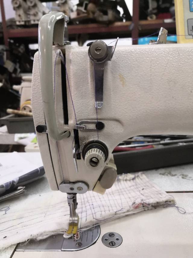 Second-hand sewing machine head of ZOJE brand, Zhongjie brand details Picture