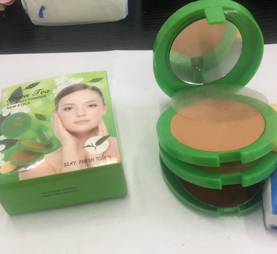 310 Foreign Trade Supply Silky Clear Powder Perspiration Resistant Oil Control Concealer Strong Contorting Setting Powder details Picture