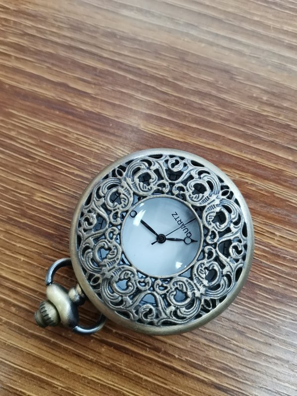 Classic retro clear large digital pocket watch, five-star hanging watch, flip cover large dial, male student, middle-aged and elderly watch