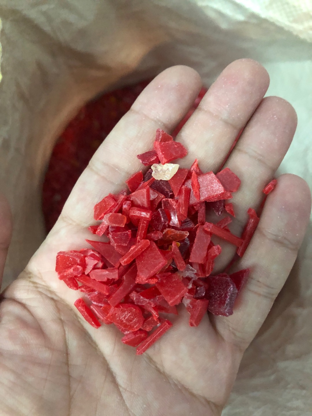 Jianda Plastic Factory Direct Sales of Red benzene-permeable crushed materials (recycled materials) details Picture