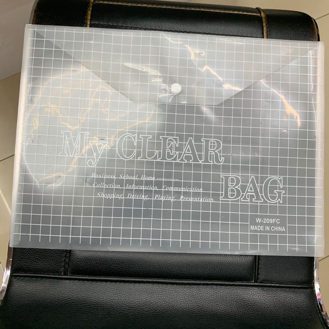 Transparent plastic file bag, A4 size, rainproof and dust-proof