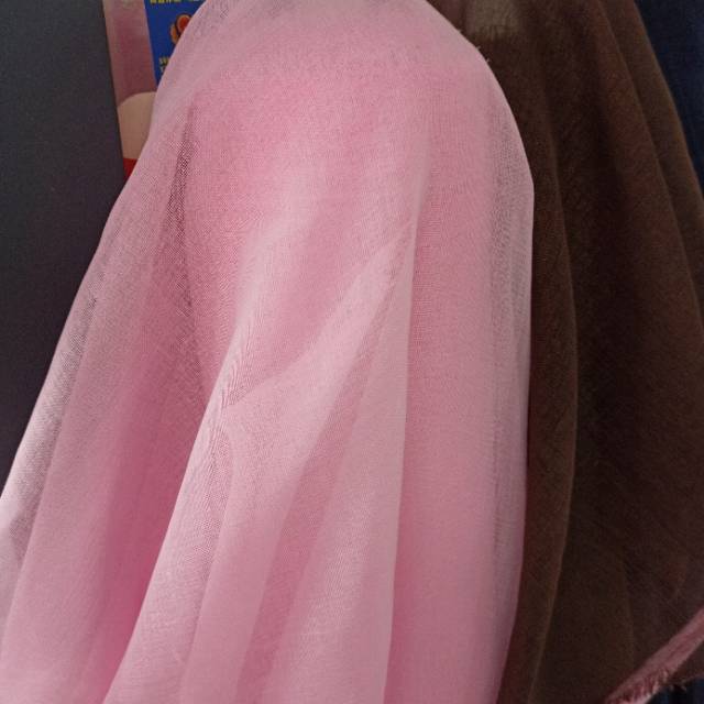 Dori linen is used as the fabric for wedding dresses and wedding handicrafts details Picture