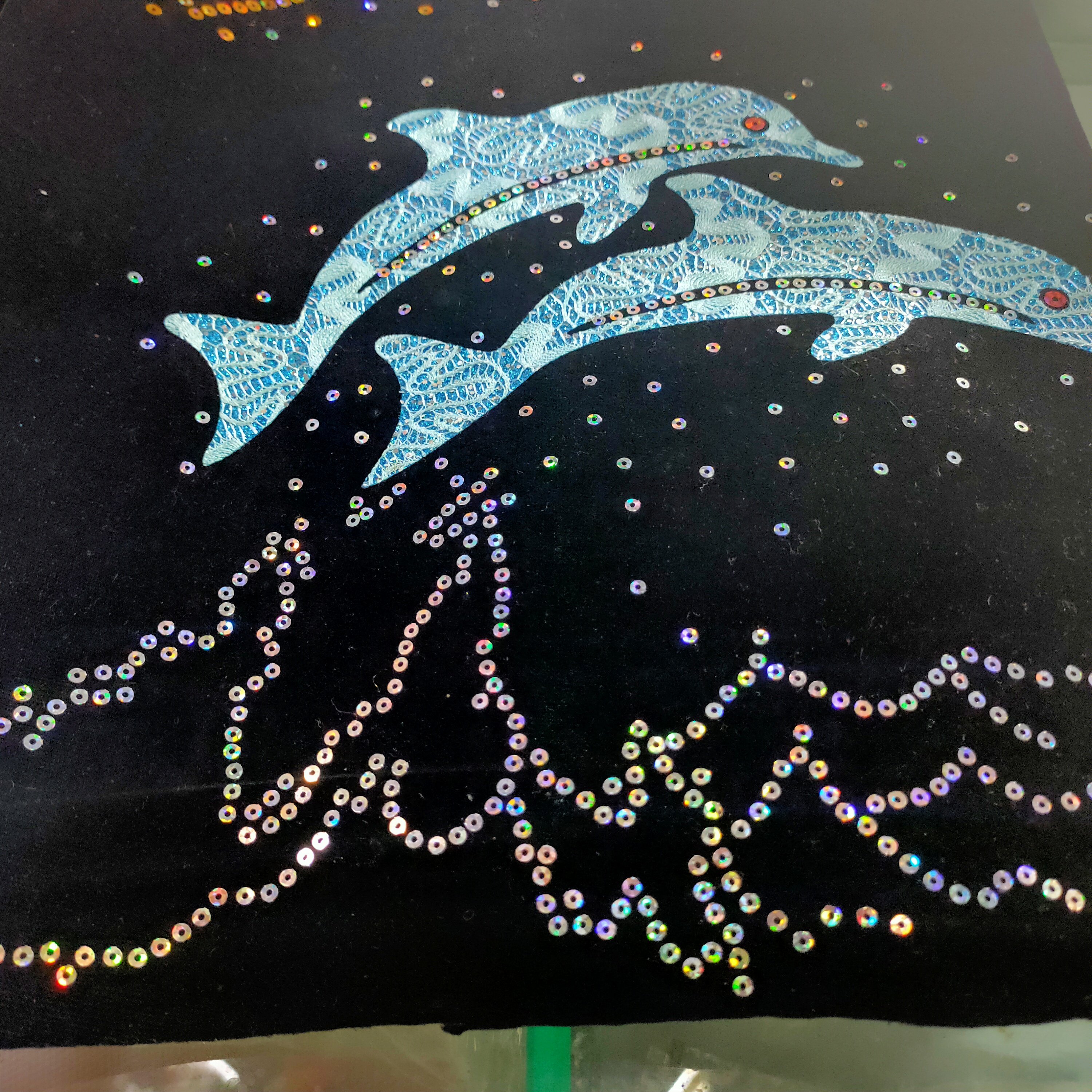 厂家直销新款服装珠片亮片卡通翻片烫图海豚服装辅料包包帽子辅料细节图