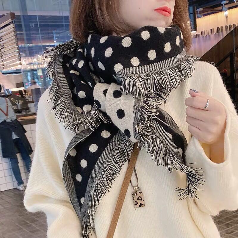 女士时尚潮流百搭波点厚围巾披肩